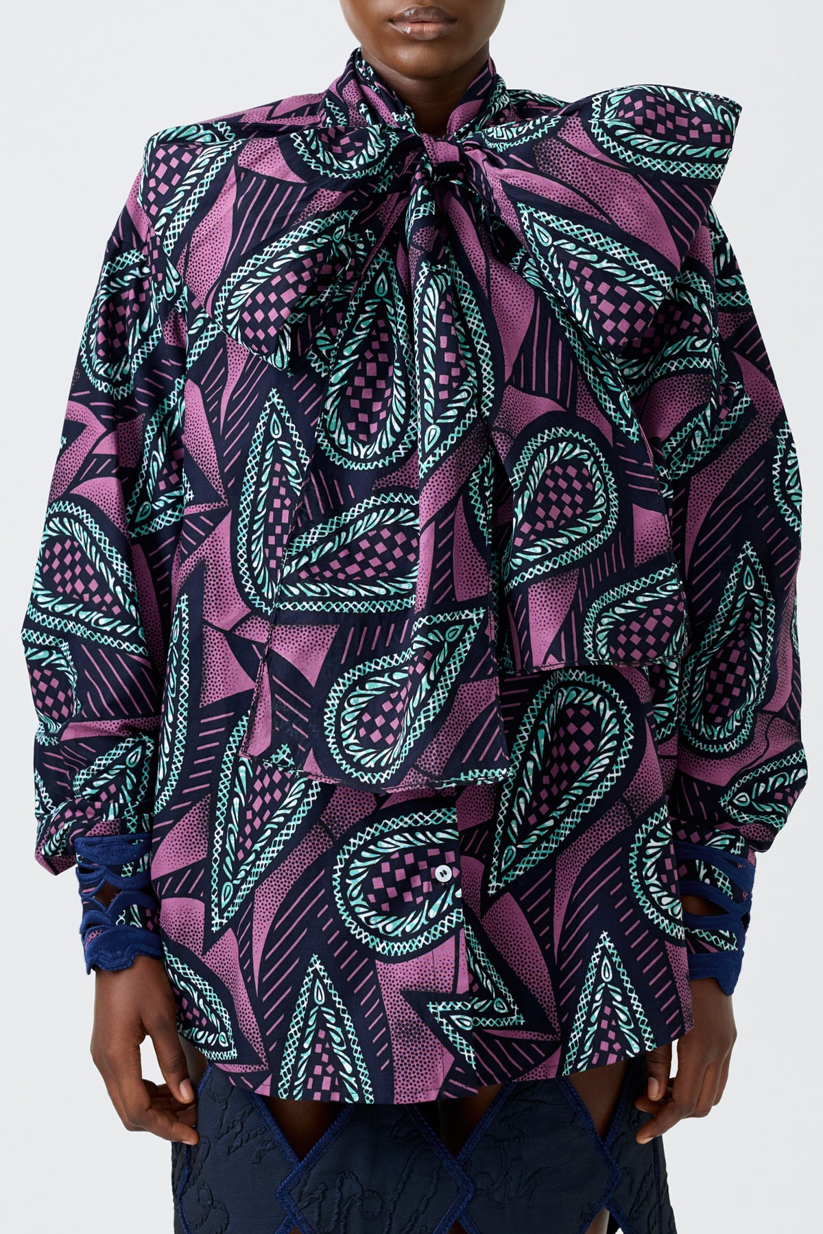 PRIYA PRINT long sleeve shirt with a crossover tie detail
