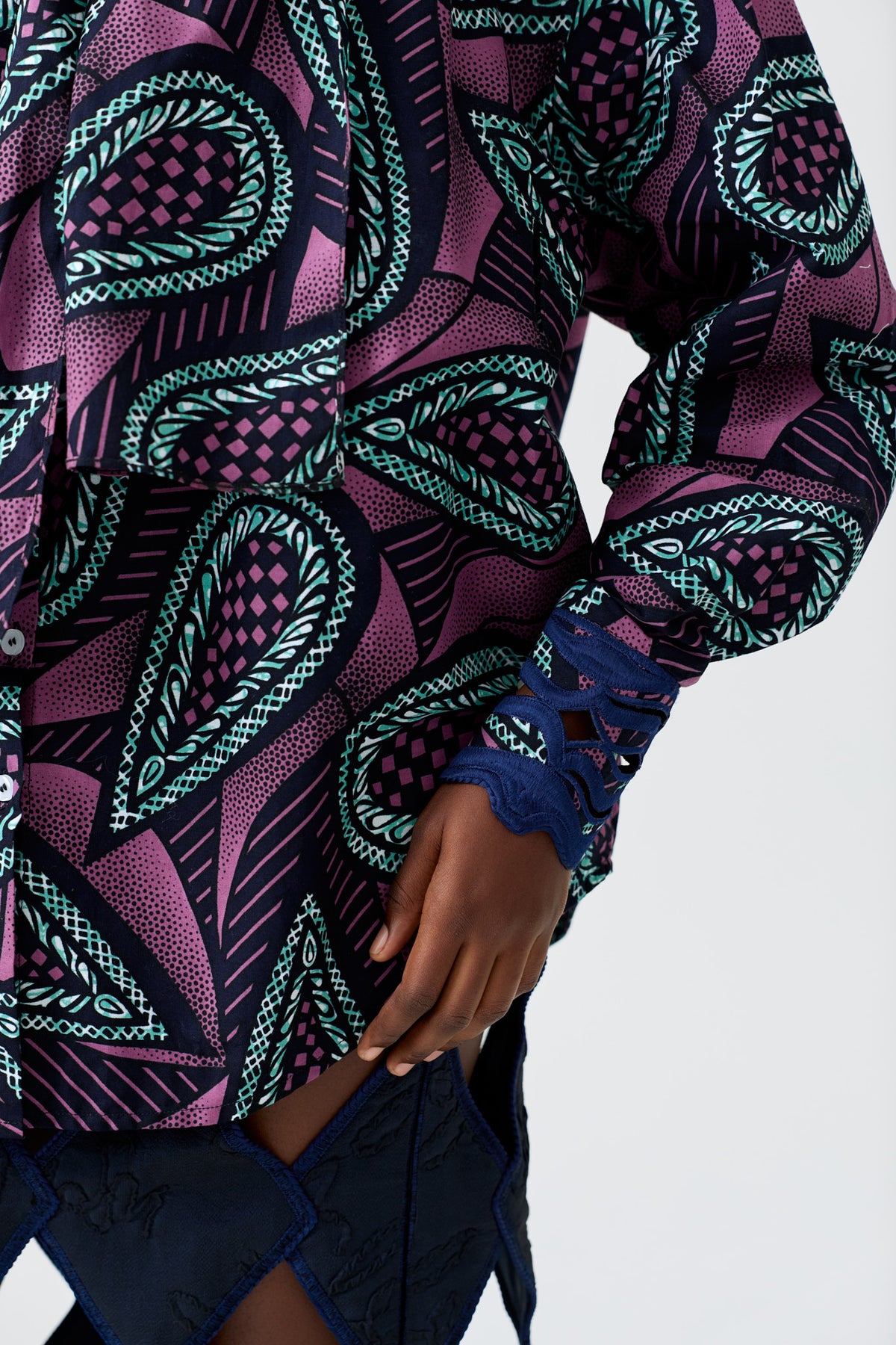 PRIYA PRINT long sleeve shirt with a crossover tie detail, further view