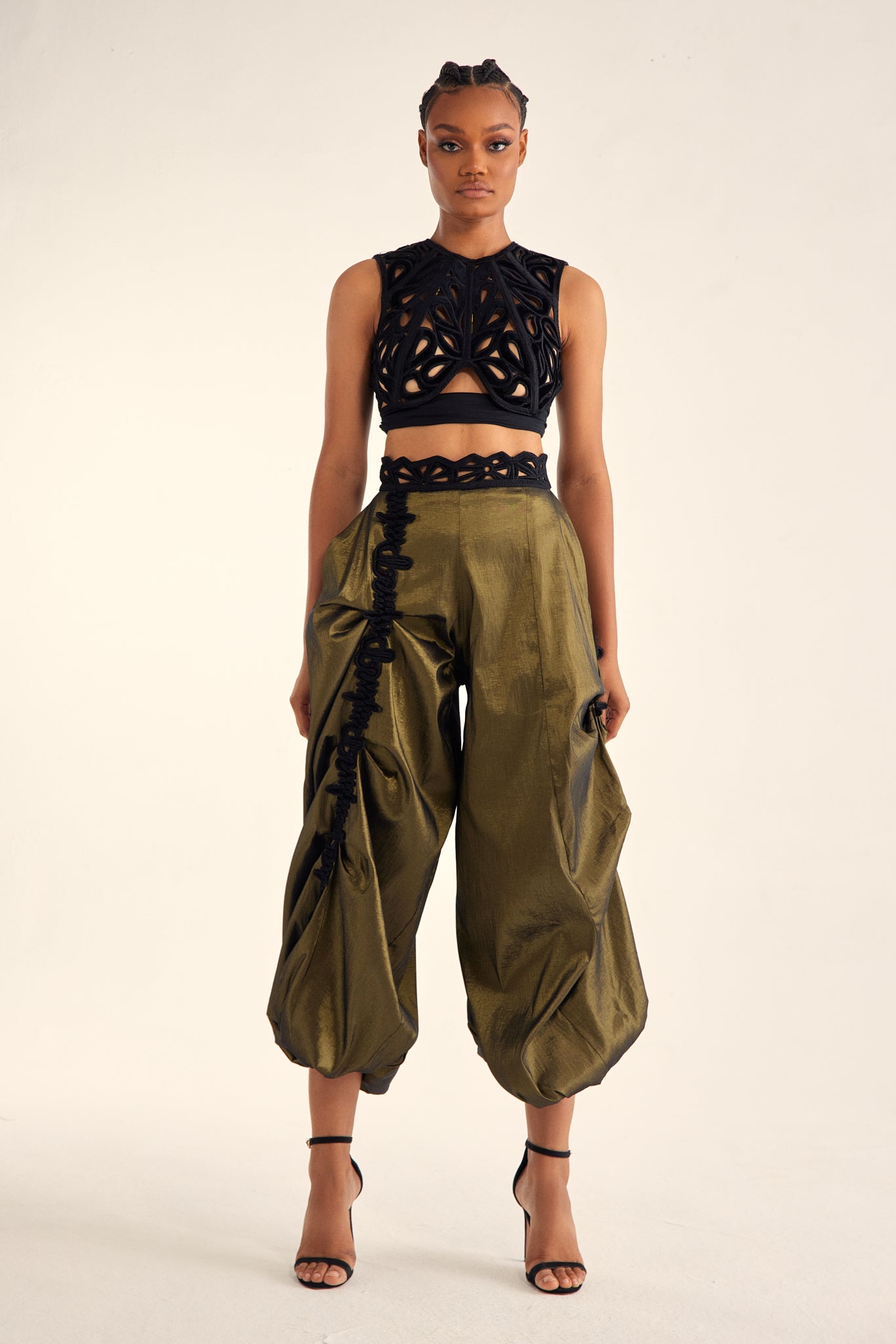 BUBBLE PANT WITH SIGNATURE DETAIL